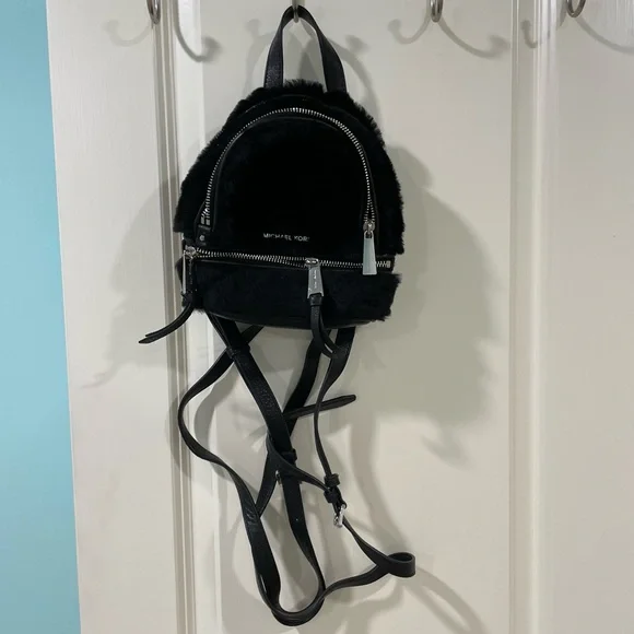 Michael Kors | Bags | Michael Kors Rhea Leather And Faux Fur  display picture 3